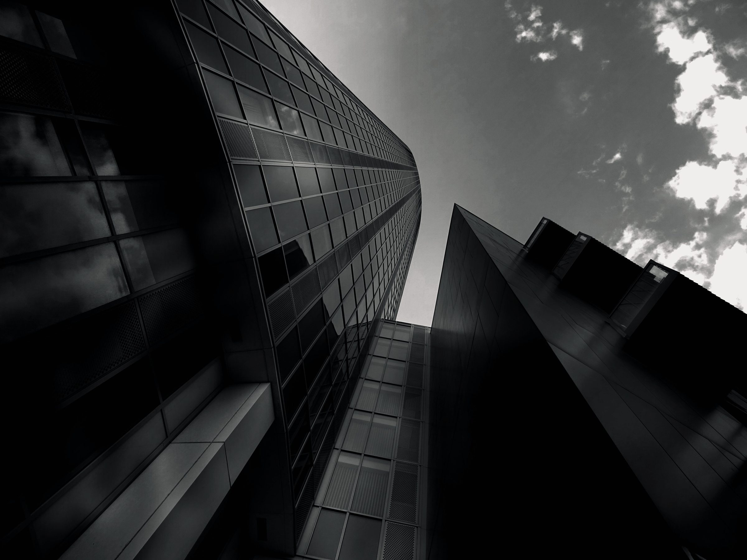 Edificio en altura construido por CONYCOM